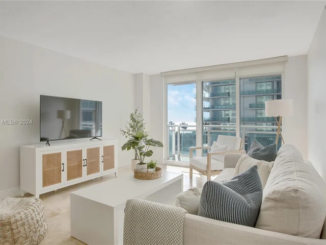 6917 Collins Ave # 705, Miami Beach FL 33141