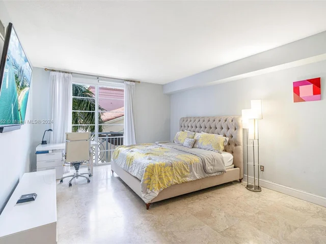 125 Jefferson Ave # 131, Miami Beach FL 33139