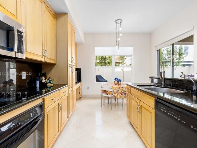 21227 NE 31st Pl, Aventura FL 33180