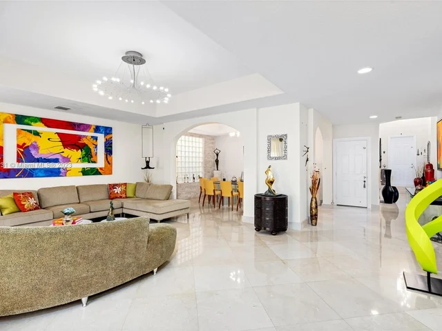 21227 NE 31st Pl, Aventura FL 33180