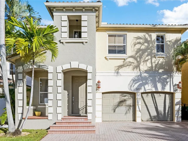 21227 NE 31st Pl, Aventura FL 33180
