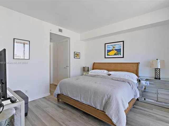 1300 Brickell Bay Dr # 4305, Miami FL 33131