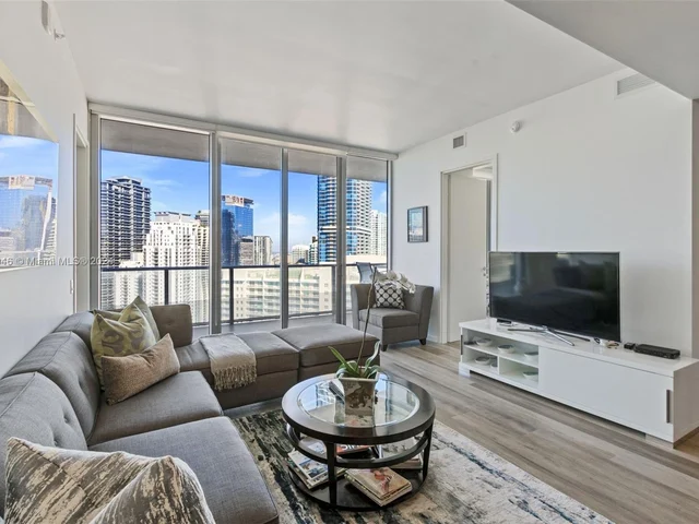 1300 Brickell Bay Dr # 4305, Miami FL 33131