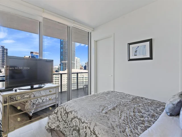 1300 Brickell Bay Dr # 4305, Miami FL 33131