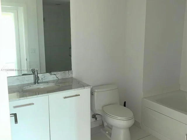 55 SE 6th St # 1704, Miami FL 33131