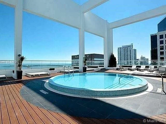 55 SE 6th St # 1704, Miami FL 33131