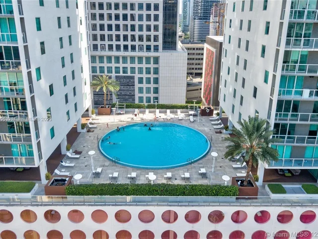 55 SE 6th St # 1704, Miami FL 33131