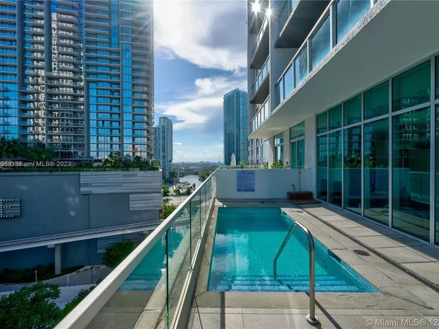 55 SE 6th St # 1704, Miami FL 33131