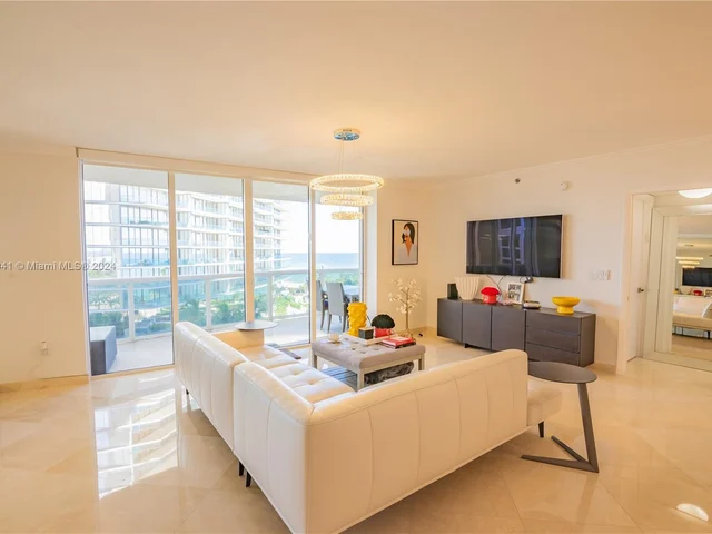 18911 Collins Ave # 902, Sunny Isles Beach FL 33160