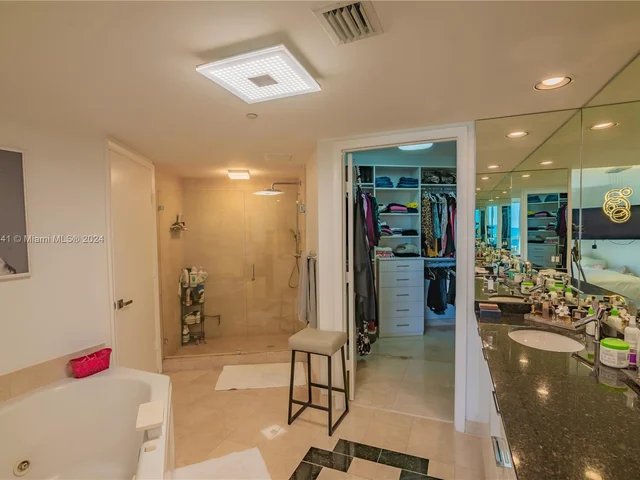 18911 Collins Ave # 902, Sunny Isles Beach FL 33160