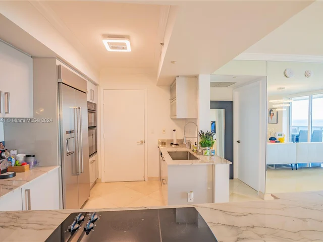 18911 Collins Ave # 902, Sunny Isles Beach FL 33160