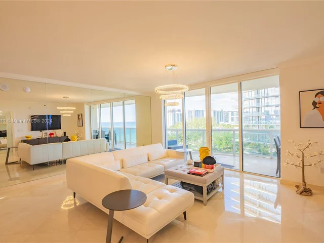 18911 Collins Ave # 902, Sunny Isles Beach FL 33160