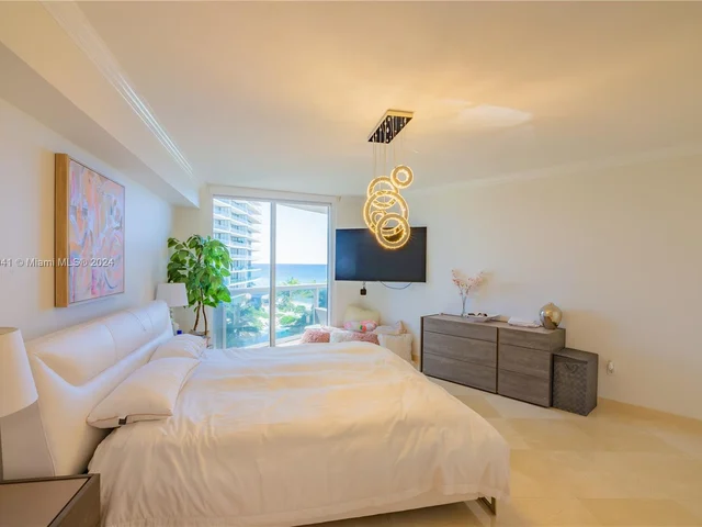 18911 Collins Ave # 902, Sunny Isles Beach FL 33160