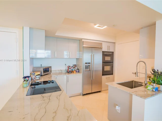 18911 Collins Ave # 902, Sunny Isles Beach FL 33160