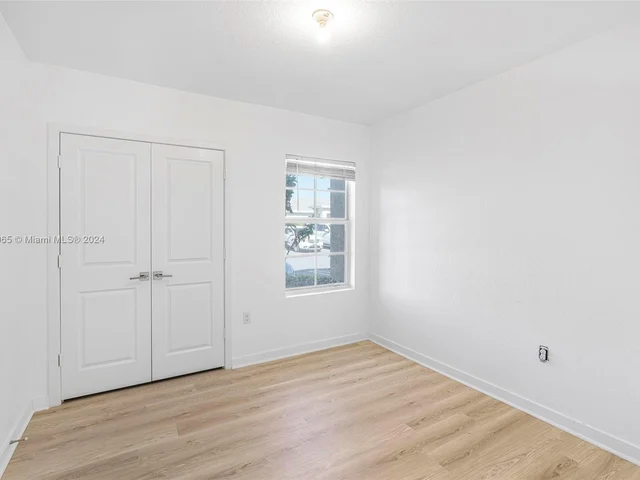 541 NE 5th Way # 0, Florida City FL 33034