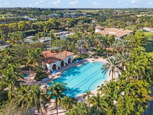 17763 Lake Azure Way, Boca Raton FL 33496