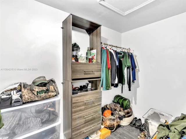 11113 SW 156th Ct, Miami FL 33196