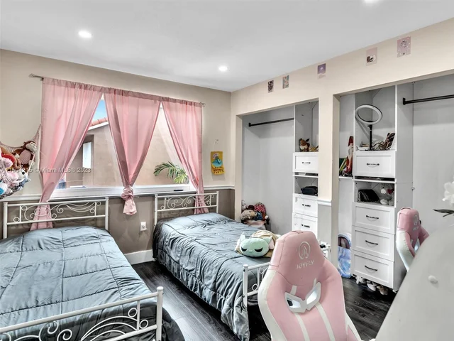 11113 SW 156th Ct, Miami FL 33196