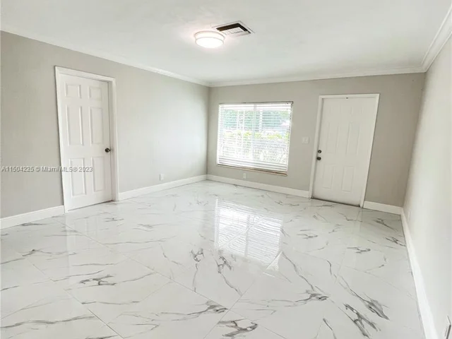 5364 NE 3rd Ter, Oakland Park FL 33334