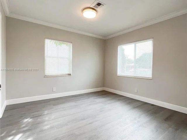 5364 NE 3rd Ter, Oakland Park FL 33334