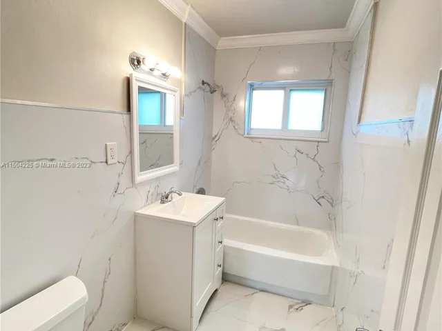 5364 NE 3rd Ter, Oakland Park FL 33334