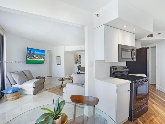 3610 Yacht Club Dr # 716, Aventura FL 33180