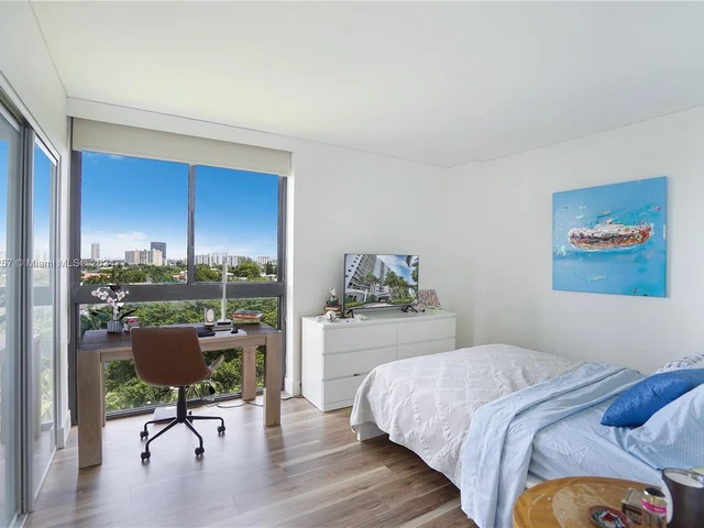 3610 Yacht Club Dr # 716, Aventura FL 33180