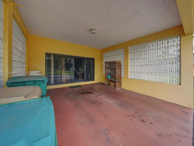 6920 SW 58th Ct, Davie FL 33314