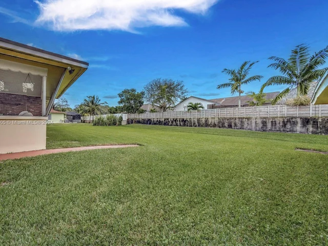 6920 SW 58th Ct, Davie FL 33314