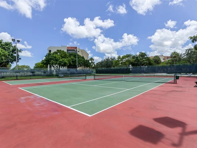 3751 Environ Blvd # 537, Lauderhill FL 33319