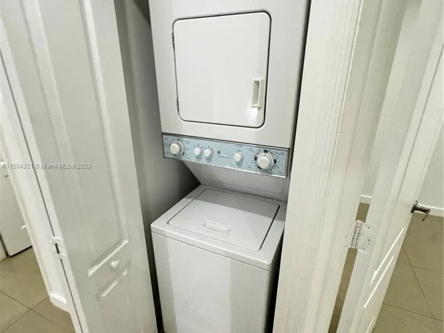 21275 NE 8th Pl # 2, Miami FL 33179