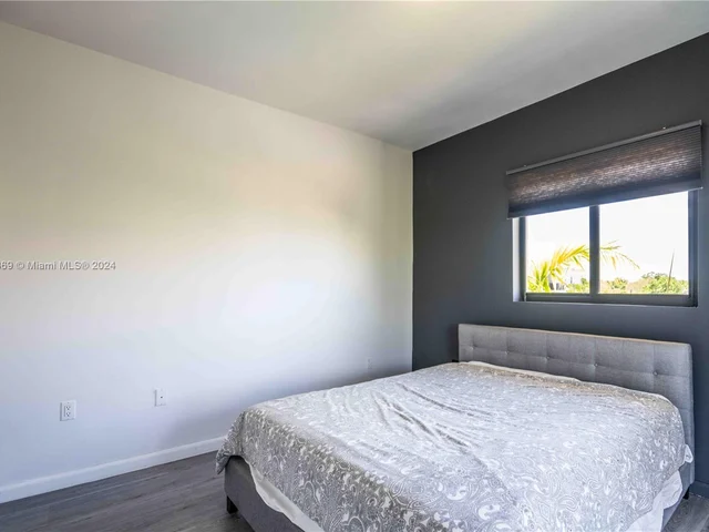 300 Majorca Ave # 404, Coral Gables FL 33134