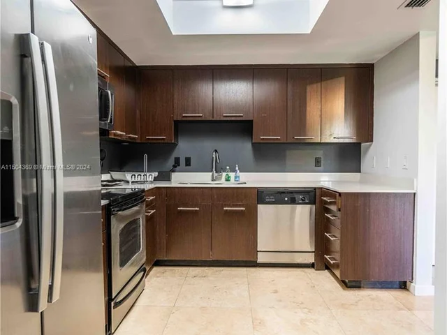 300 Majorca Ave # 404, Coral Gables FL 33134