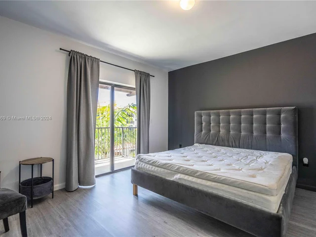 300 Majorca Ave # 404, Coral Gables FL 33134