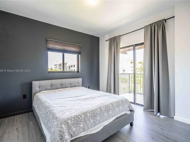 300 Majorca Ave # 404, Coral Gables FL 33134