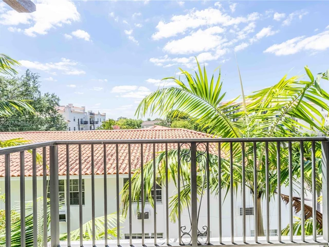 300 Majorca Ave # 404, Coral Gables FL 33134