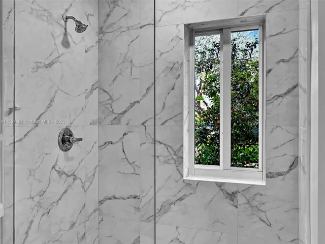 11600 NW 26th St, Plantation FL 33323