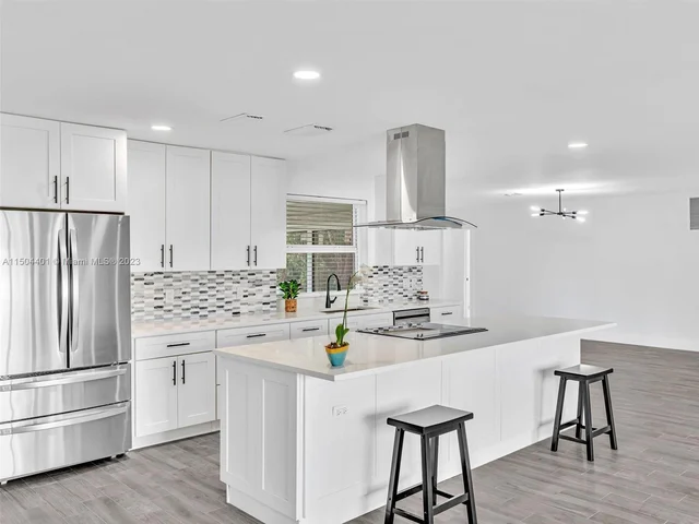 11600 NW 26th St, Plantation FL 33323