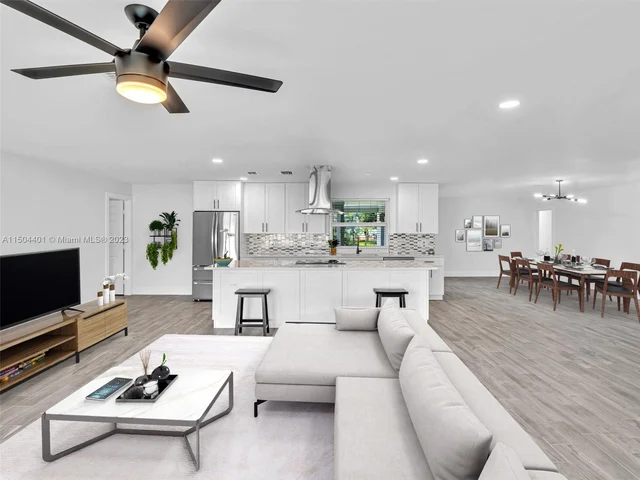 11600 NW 26th St, Plantation FL 33323