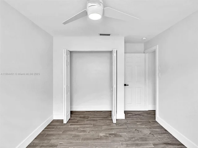 11600 NW 26th St, Plantation FL 33323