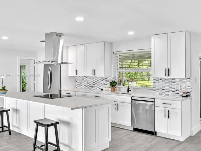 11600 NW 26th St, Plantation FL 33323