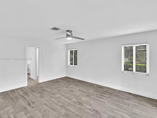 11600 NW 26th St, Plantation FL 33323