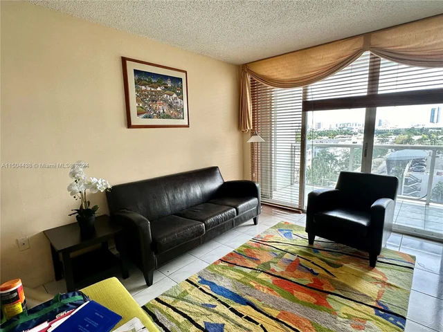 1900 Sunset Harbour Dr # 1107, Miami Beach FL 33139