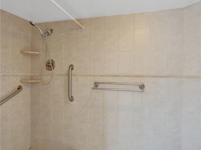 13700 SW 11th St # 101A, Pembroke Pines FL 33027