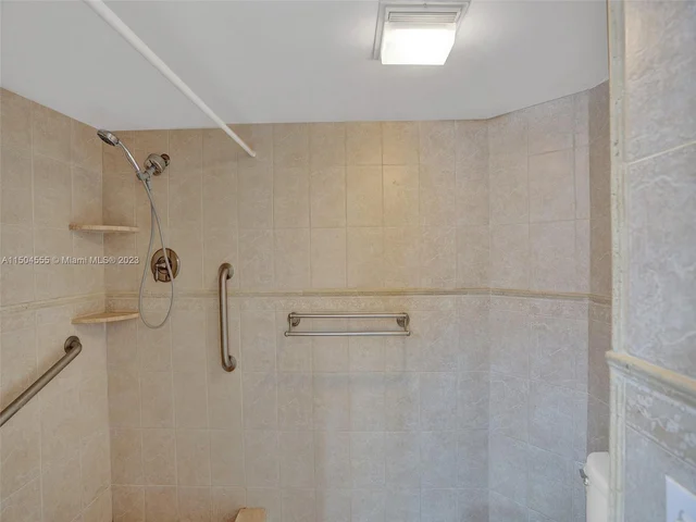 13700 SW 11th St # 101A, Pembroke Pines FL 33027