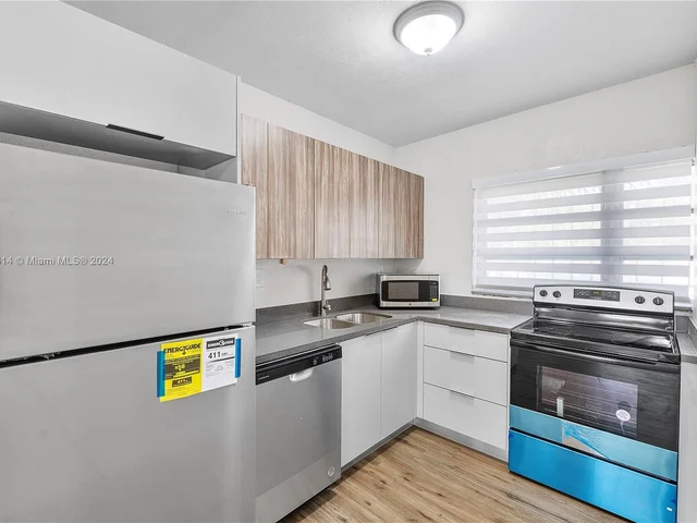 12840 NW 12th Ave, North Miami FL 33168