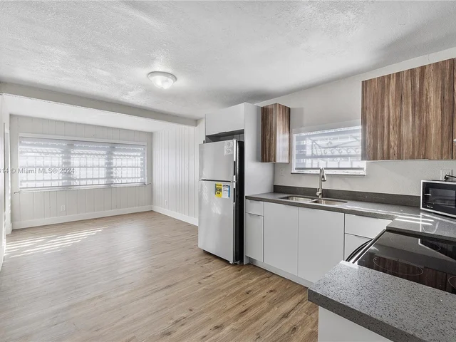 12840 NW 12th Ave, North Miami FL 33168