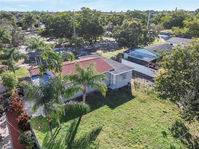 12840 NW 12th Ave, North Miami FL 33168