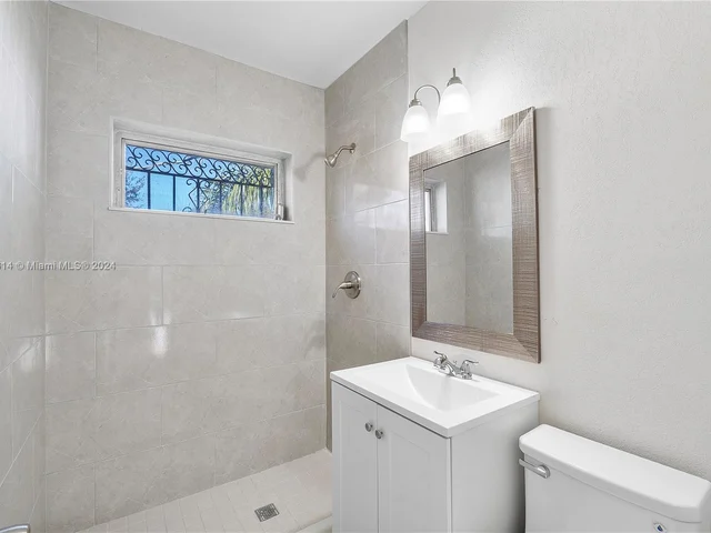 12840 NW 12th Ave, North Miami FL 33168