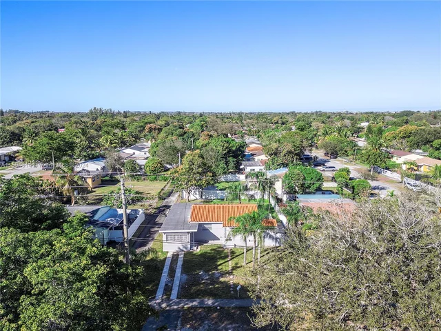 12840 NW 12th Ave, North Miami FL 33168
